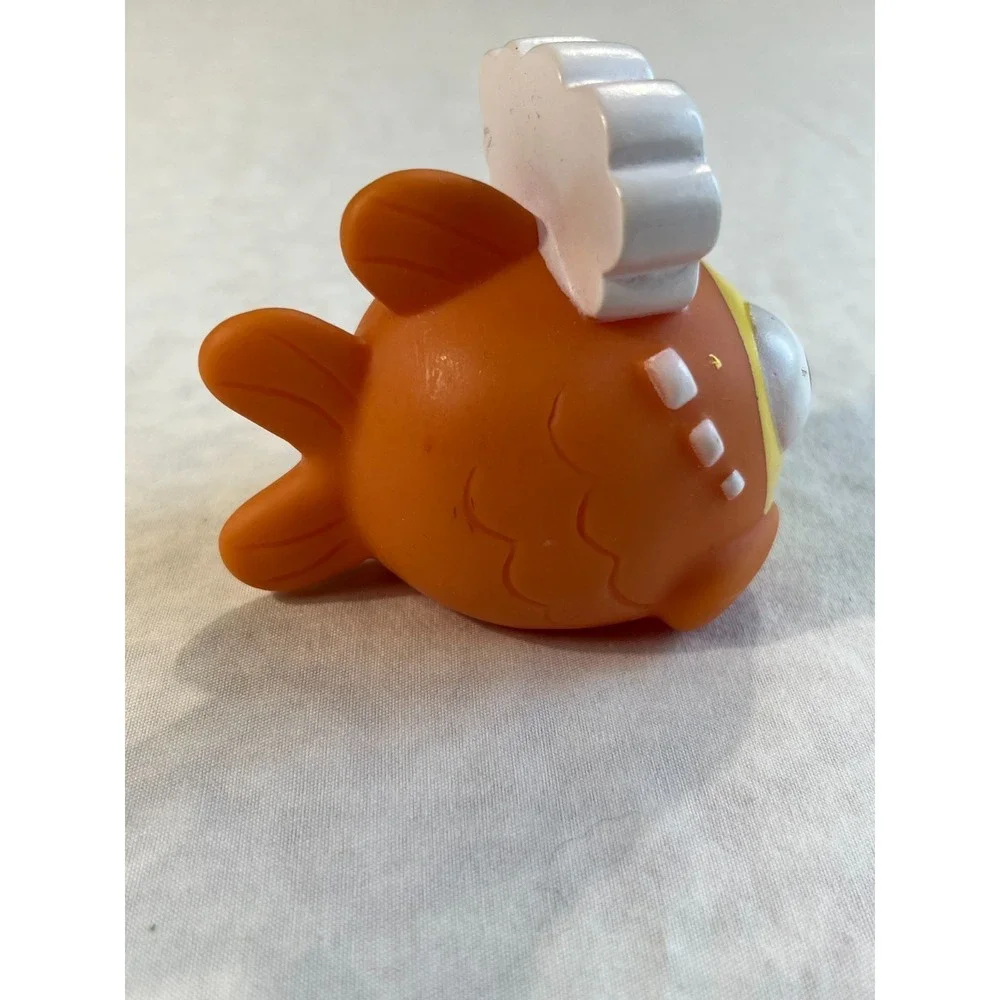Goldfish Swim School Rubber Bath Pool Toys Lot of 3 Smile Makers‎ Bath Tub